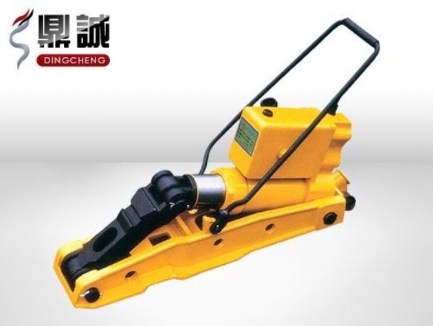點(diǎn)擊查看詳細(xì)信息<br>標(biāo)題：液壓起撥道機(jī) 閱讀次數(shù)：3924